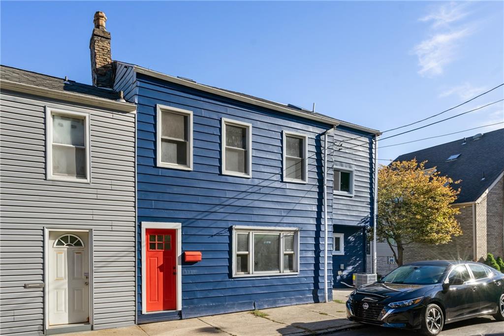 33 Pius Street Pittsburgh, PA 15203 - Photo 2 of 22