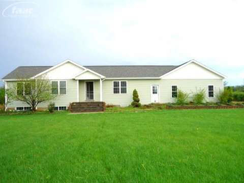 11521 Sharp Road Linden, MI 48451 - Photo 2 of 53 20401583-1.JPG