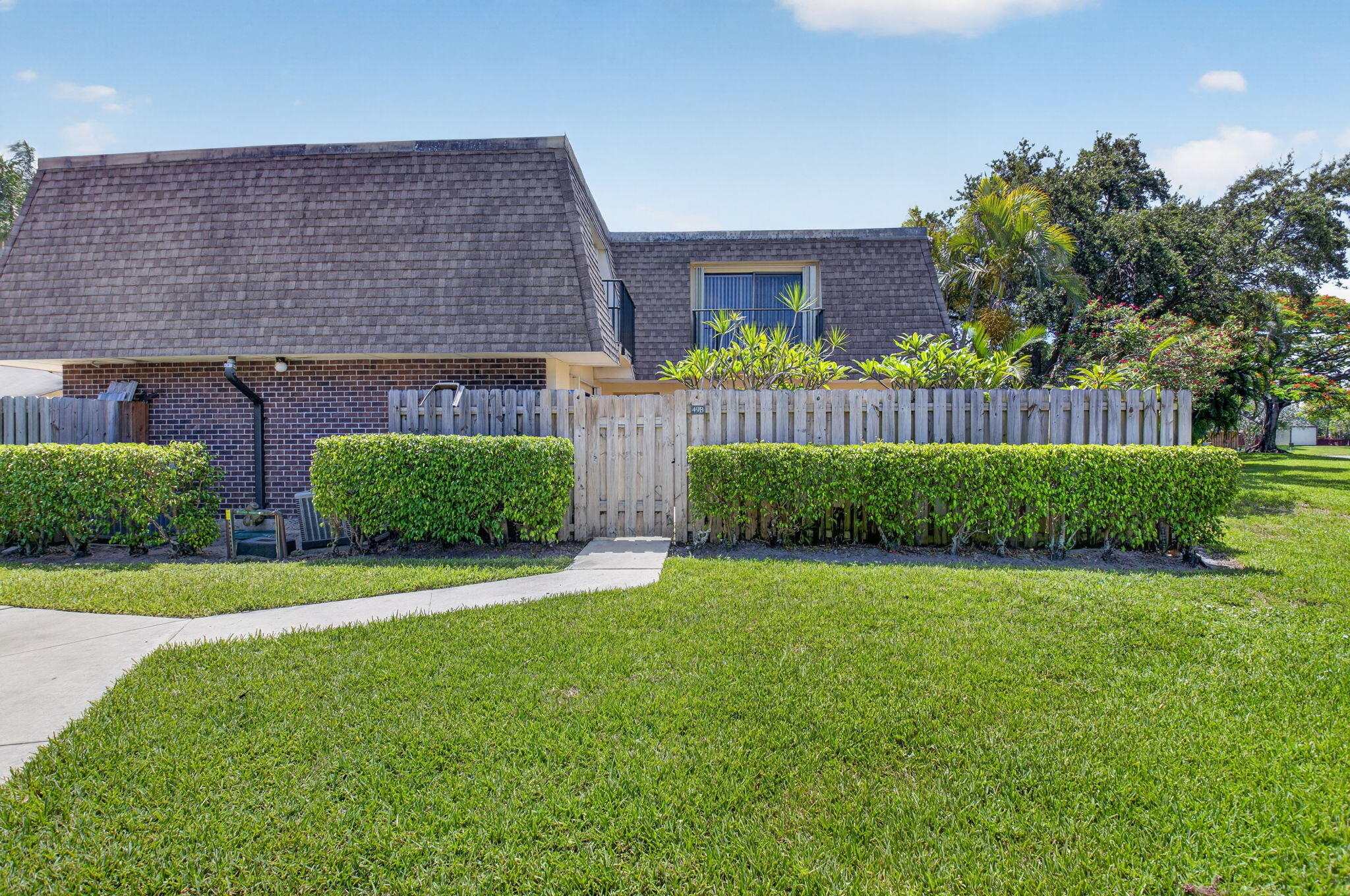 2887 Southwest 22nd Circle, Unit 49B Delray Beach, FL 33445 - Photo 1 of 46 1-web-or-mls-DSC_5407