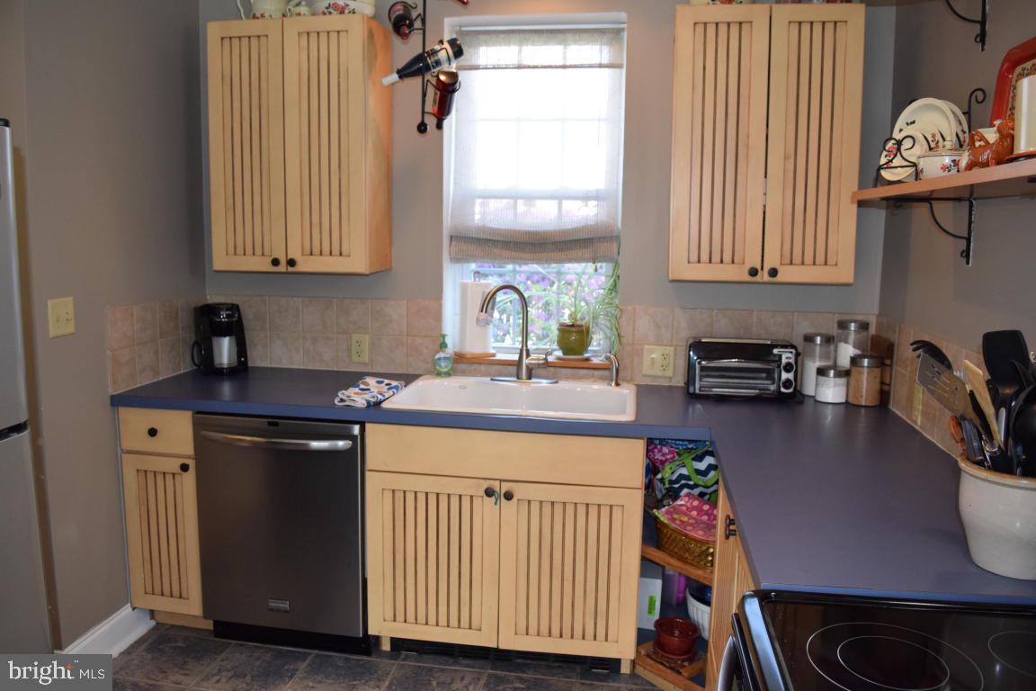 974 Salisbury Court Lancaster, PA 17601 - Photo 12 of 33 Gallery Image 12