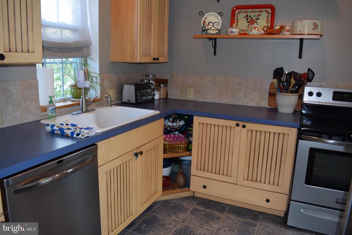 974 Salisbury Court Lancaster, PA 17601 - Photo 13 of 33 Gallery Image 13