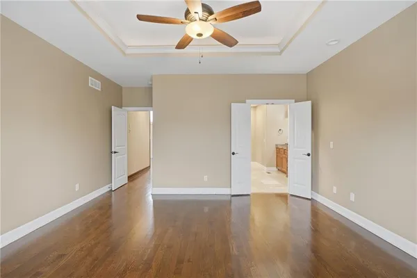 $895,000 | 6205 Northwest Saddle Club Court, Kansas City, MO 64152