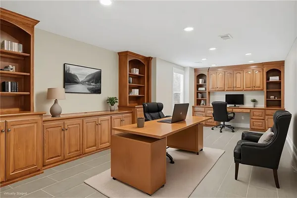 $895,000 | 6205 Northwest Saddle Club Court, Kansas City, MO 64152