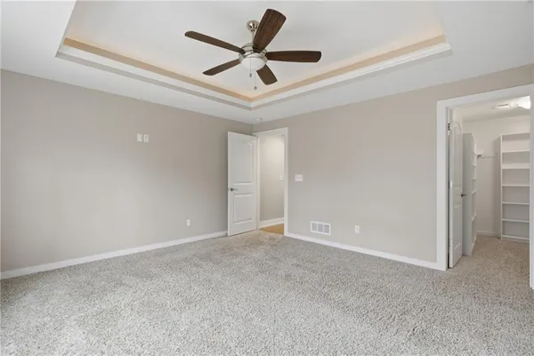 $895,000 | 6205 Northwest Saddle Club Court, Kansas City, MO 64152