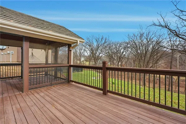 $950,000 | 6205 Northwest Saddle Club Court, Kansas City, MO 64152