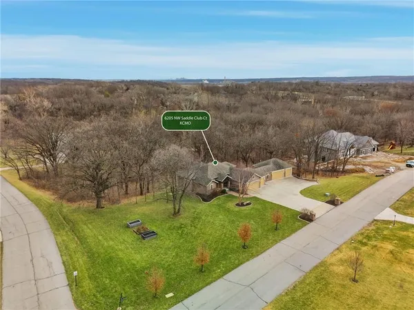 $950,000 | 6205 Northwest Saddle Club Court, Kansas City, MO 64152