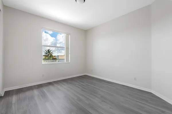 $4,500 | 102 Ibisca Terrace, Royal Palm Beach, FL 33411