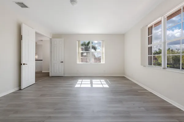 $4,500 | 102 Ibisca Terrace, Royal Palm Beach, FL 33411