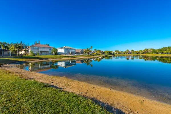 $4,500 | 102 Ibisca Terrace, Royal Palm Beach, FL 33411