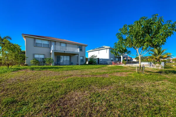 $4,500 | 102 Ibisca Terrace, Royal Palm Beach, FL 33411