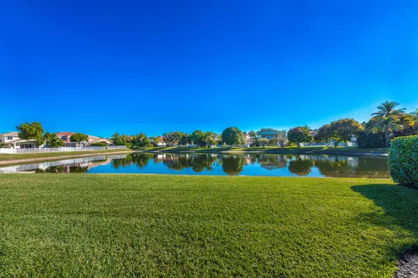$4,500 | 102 Ibisca Terrace, Royal Palm Beach, FL 33411