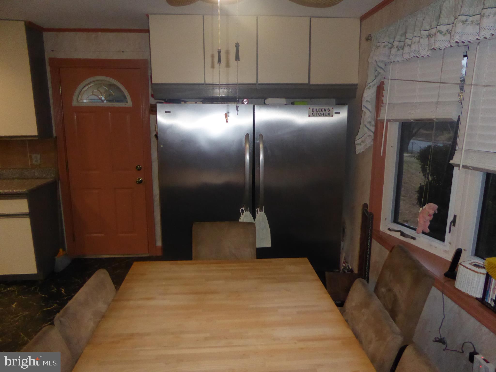 9202 Good Luck Road Lanham, MD 20706 - Photo 7 of 28 Kitchen