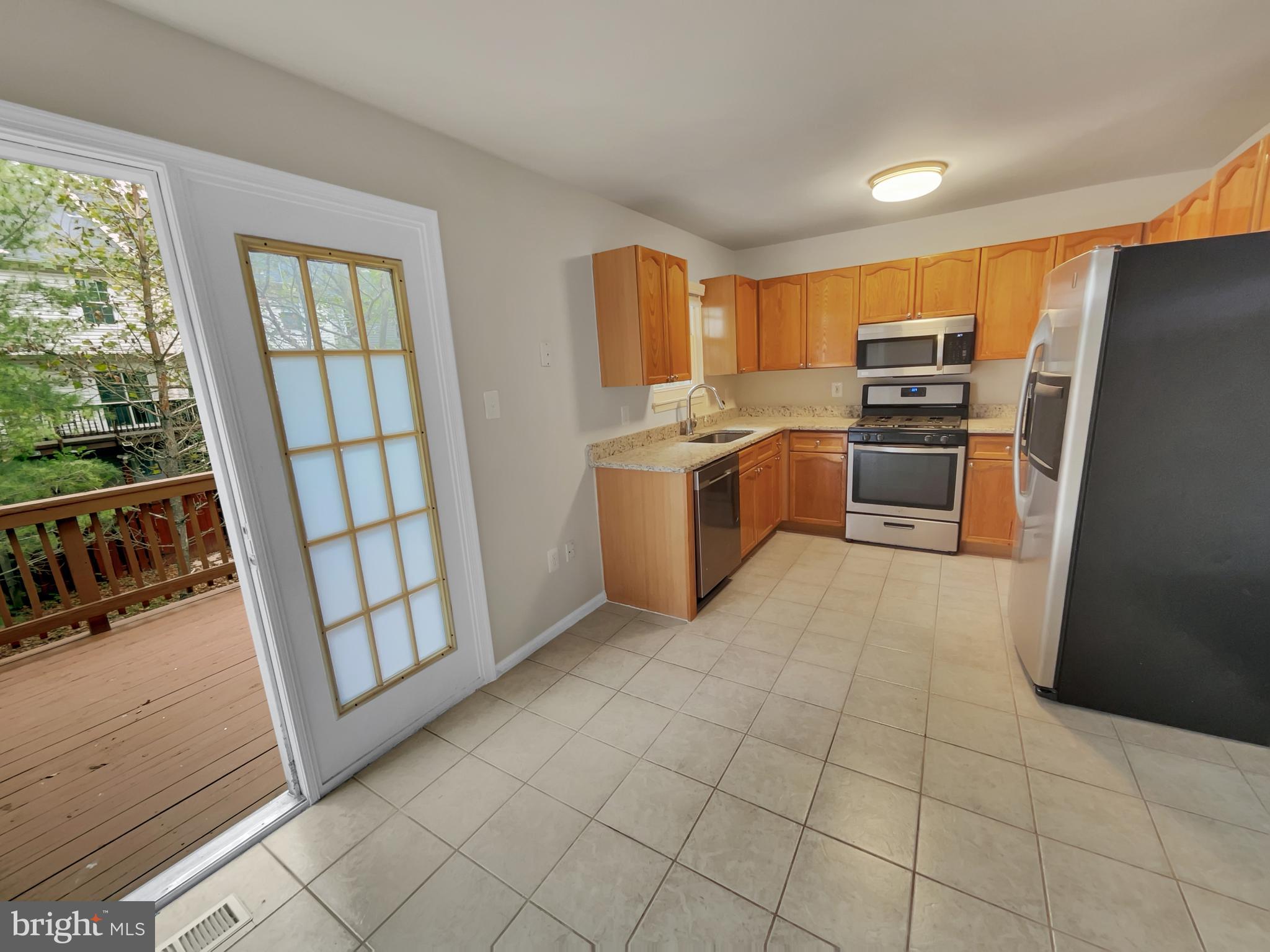 20848 Apollo Terrace Ashburn, VA 20147 - Photo 8 of 17