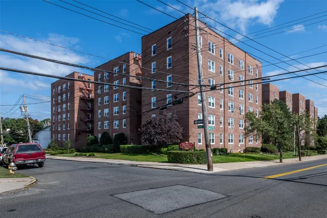 $225,000 | 90 Union Street, Unit 1A, New Rochelle, NY 10805