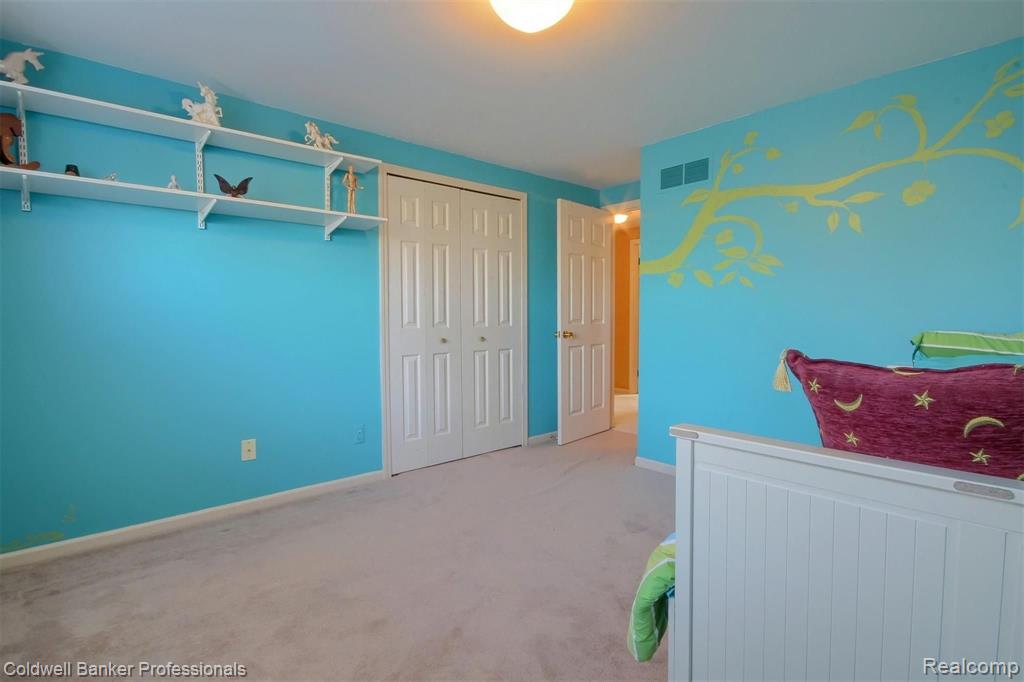 23285 Meridian Road Grosse Ile, MI 48138 - Photo 29 of 53