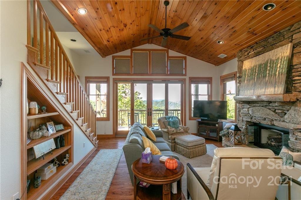 101 Spring Rock Road, Unit B/2 Burnsville, NC 28714 - Photo 3 of 38 Gallery Image 3