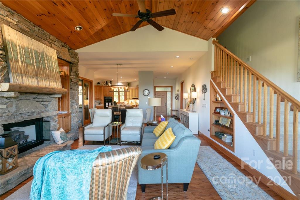 101 Spring Rock Road, Unit B/2 Burnsville, NC 28714 - Photo 23 of 38 Gallery Image 23