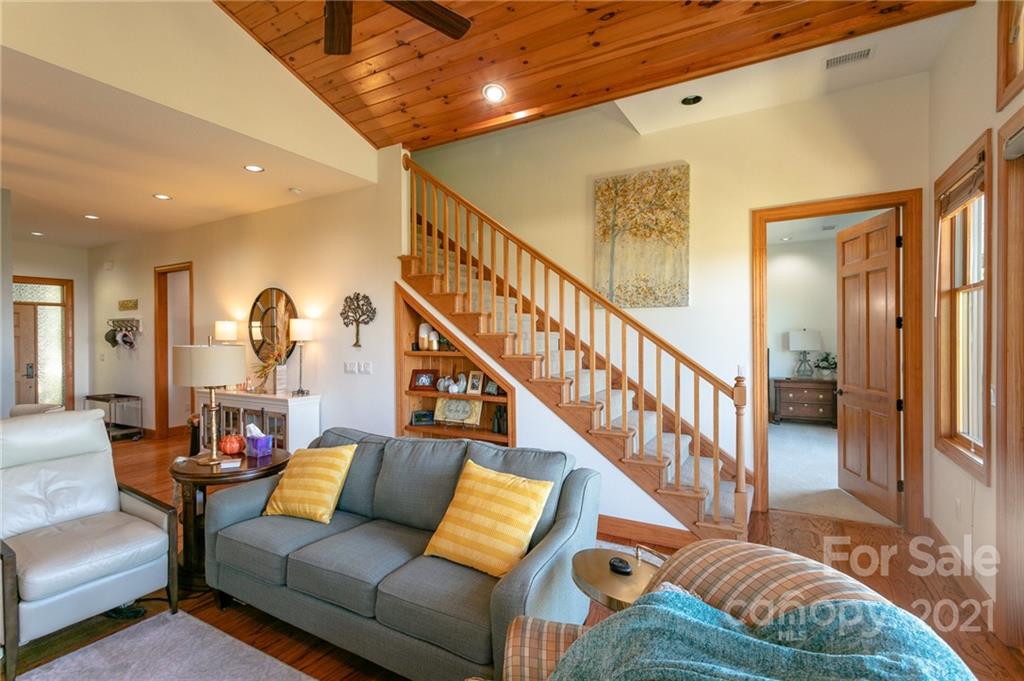 101 Spring Rock Road, Unit B/2 Burnsville, NC 28714 - Photo 24 of 38 Gallery Image 24