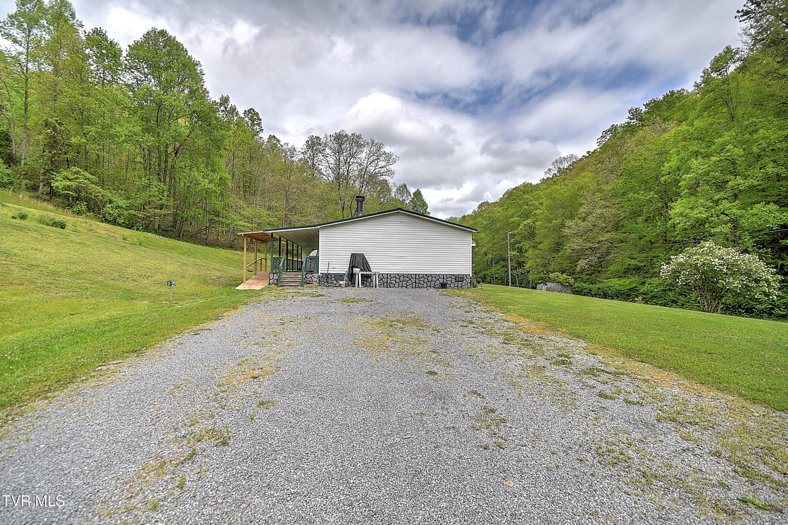 903 Flatwoods Road Coeburn, VA 24230 - Photo 43 of 74 903 Flatwoods JG-44
