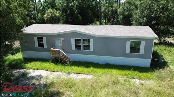 $305,000 | 860 North Live Oak Street, Clewiston, FL 33440