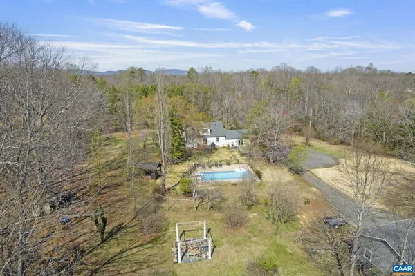 $1,250,000 | 4941-4939 Richmond Road, Keswick, VA 22947