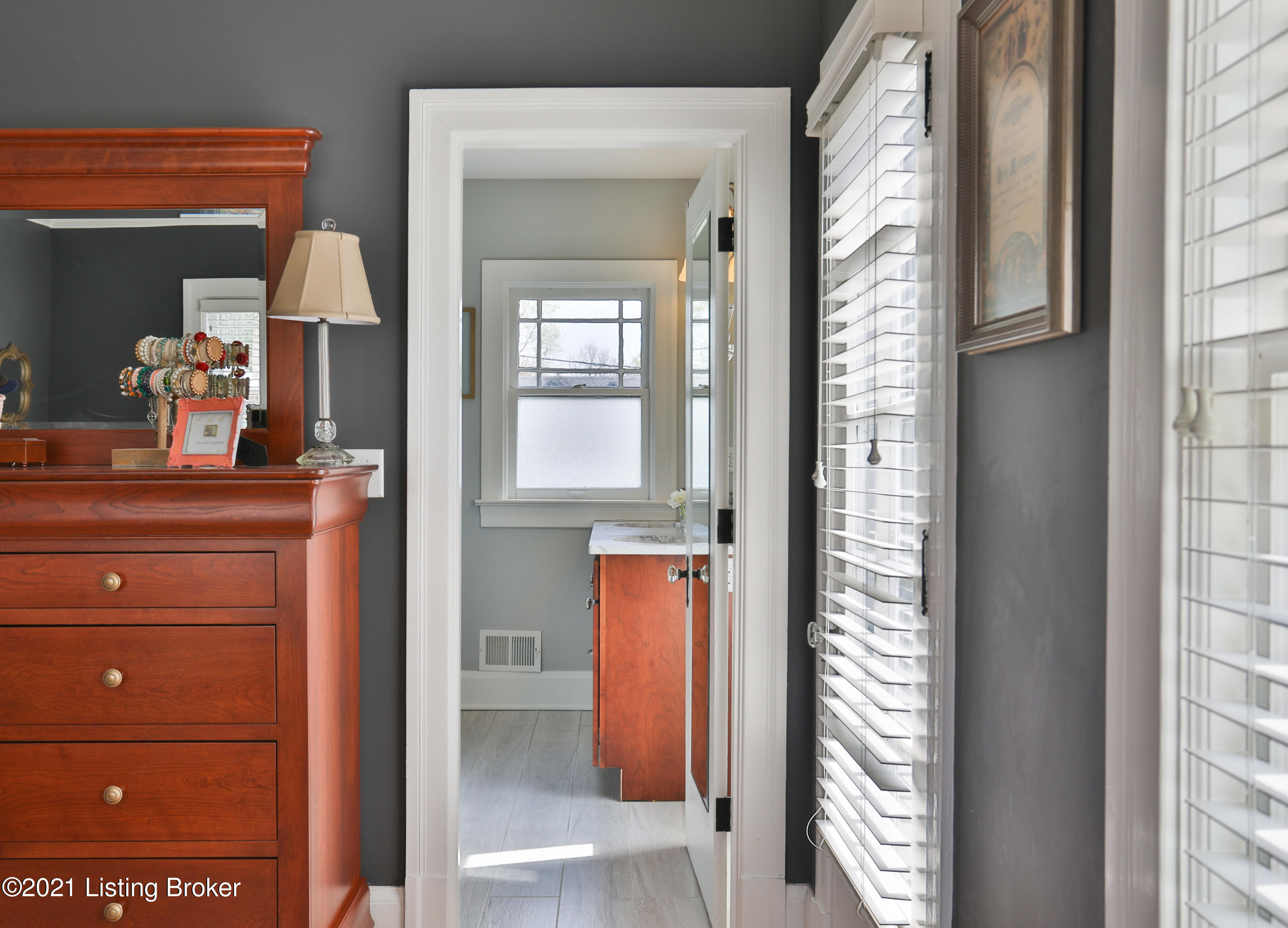 2311 Meadow Road Louisville, KY 40205 - Photo 27 of 42 Primary Bathroom entry off bedroom