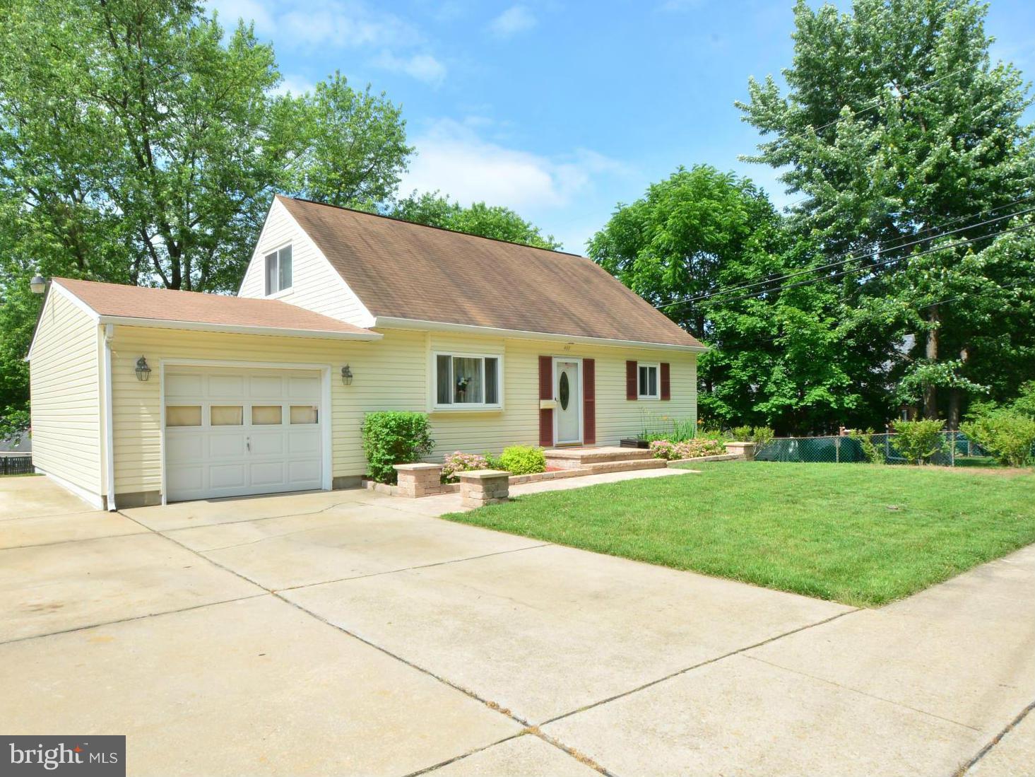 402 Nollmeyer Road Baltimore, MD 21220 - Photo 2 of 30 Exterior (Front)