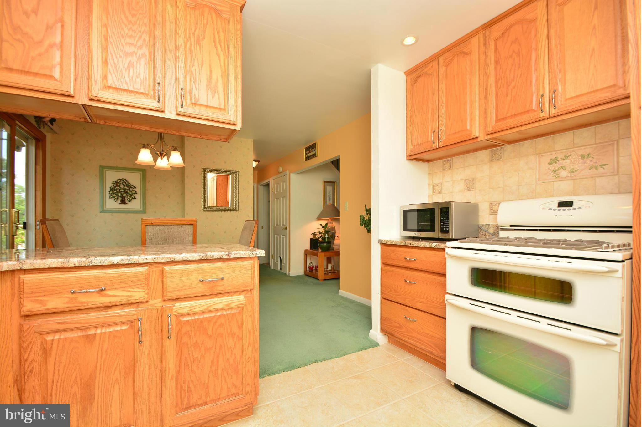 402 Nollmeyer Road Baltimore, MD 21220 - Photo 12 of 30 Kitchen
