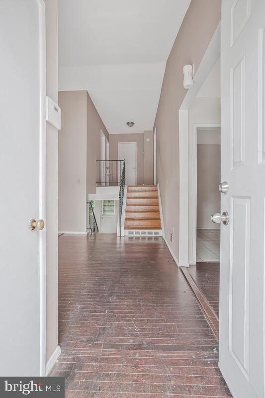 514 Gwynnvale Road Baltimore, MD 21208 - Photo 3 of 43 Step inside to take a tour