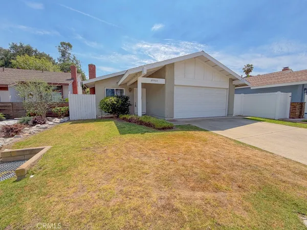$3,900 | 27022 VÃa Fiesta, Mission Viejo, CA 92691