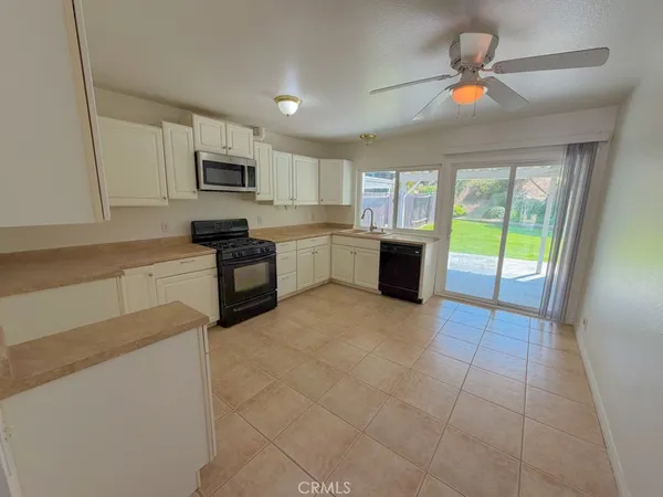 $3,900 | 27022 VÃa Fiesta, Mission Viejo, CA 92691