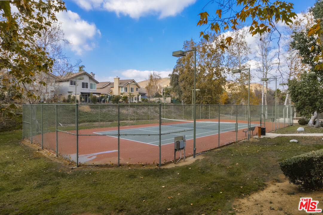 552 Fairfield Road Simi Valley, CA 93065 - Photo 10 of 13 a view of a park