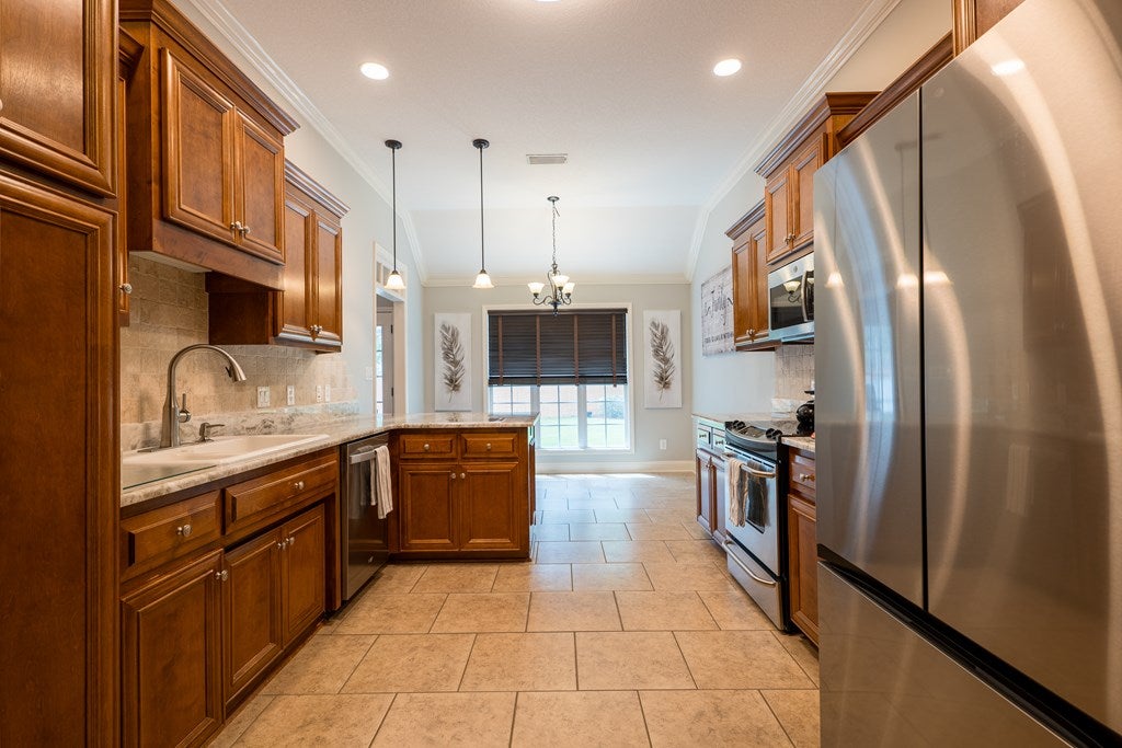 4044 Applecross Road Valdosta, GA 31605 - Photo 8 of 35 Gallery Image 8