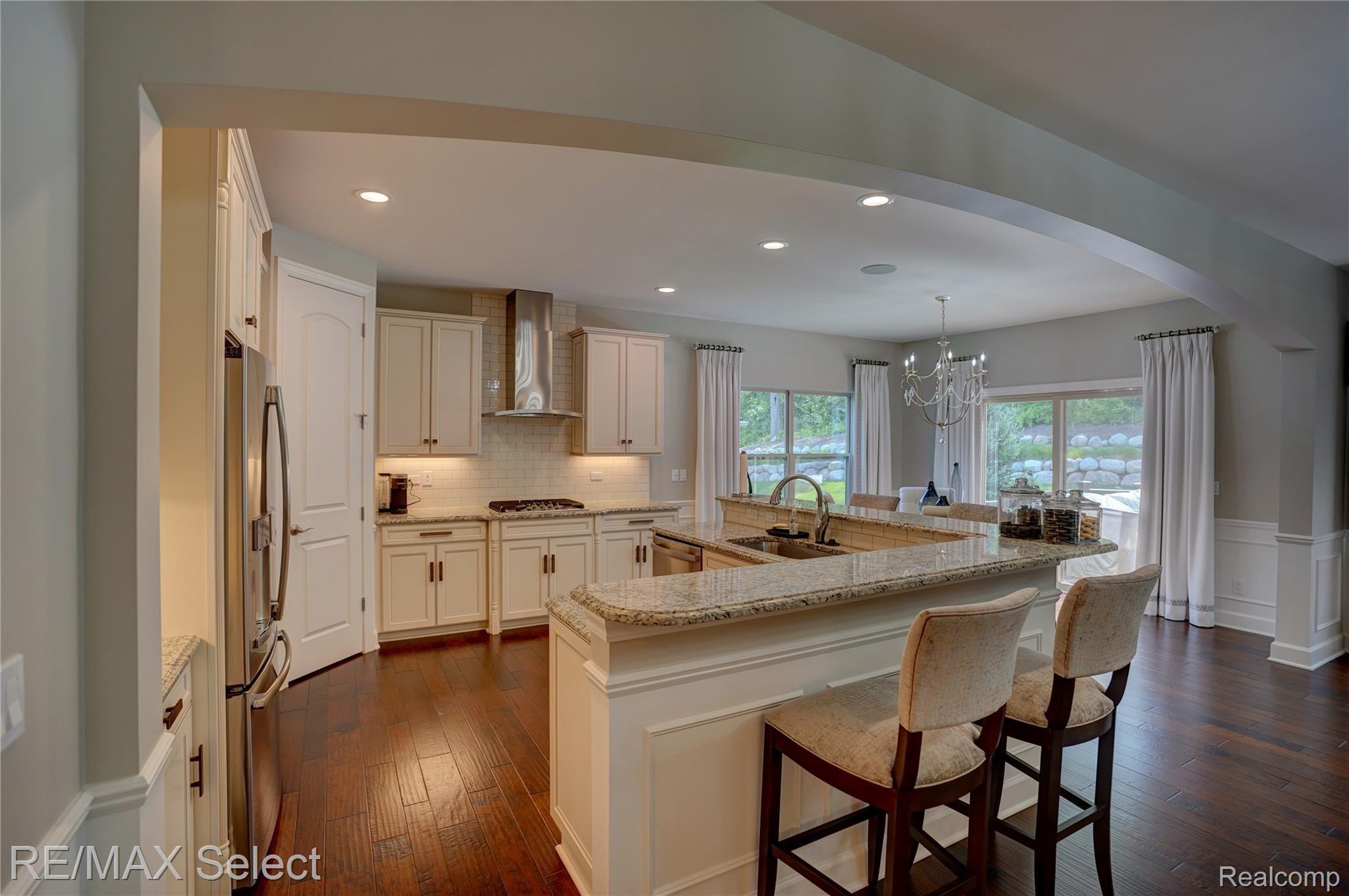 5520 Woodfall Road Clarkston, MI 48348 - Photo 12 of 48 5520 Woodfall Rd 27.jpg