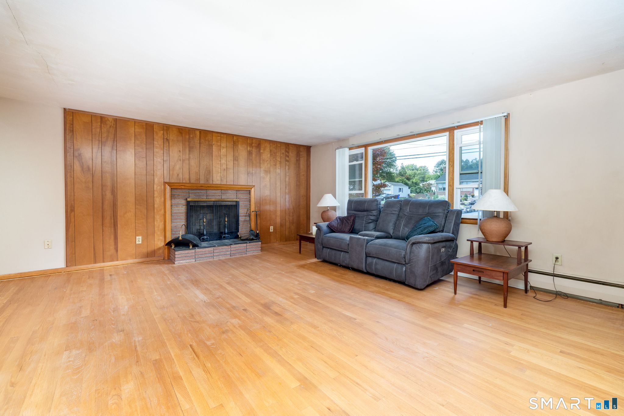 136 Charter Road Wethersfield, CT 06109 - Photo 7 of 30 Gallery Image 7