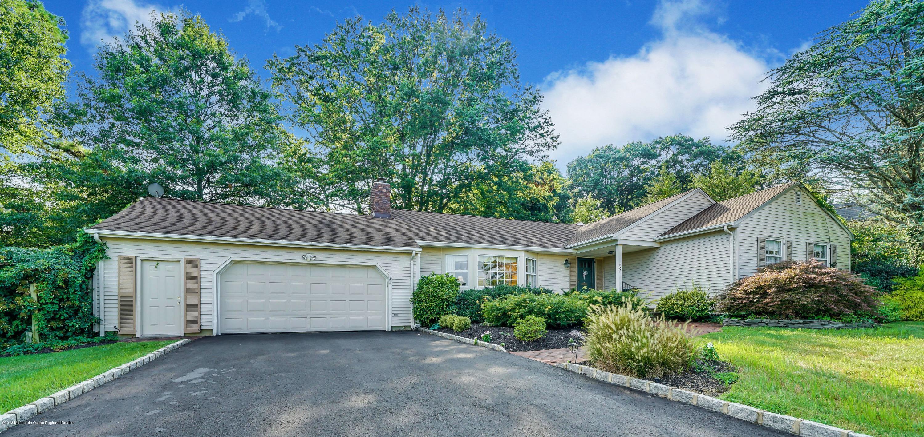 609 Oceanview Road Brielle, NJ 08730 - Photo 3 of 44 dsc07013-dsc07017