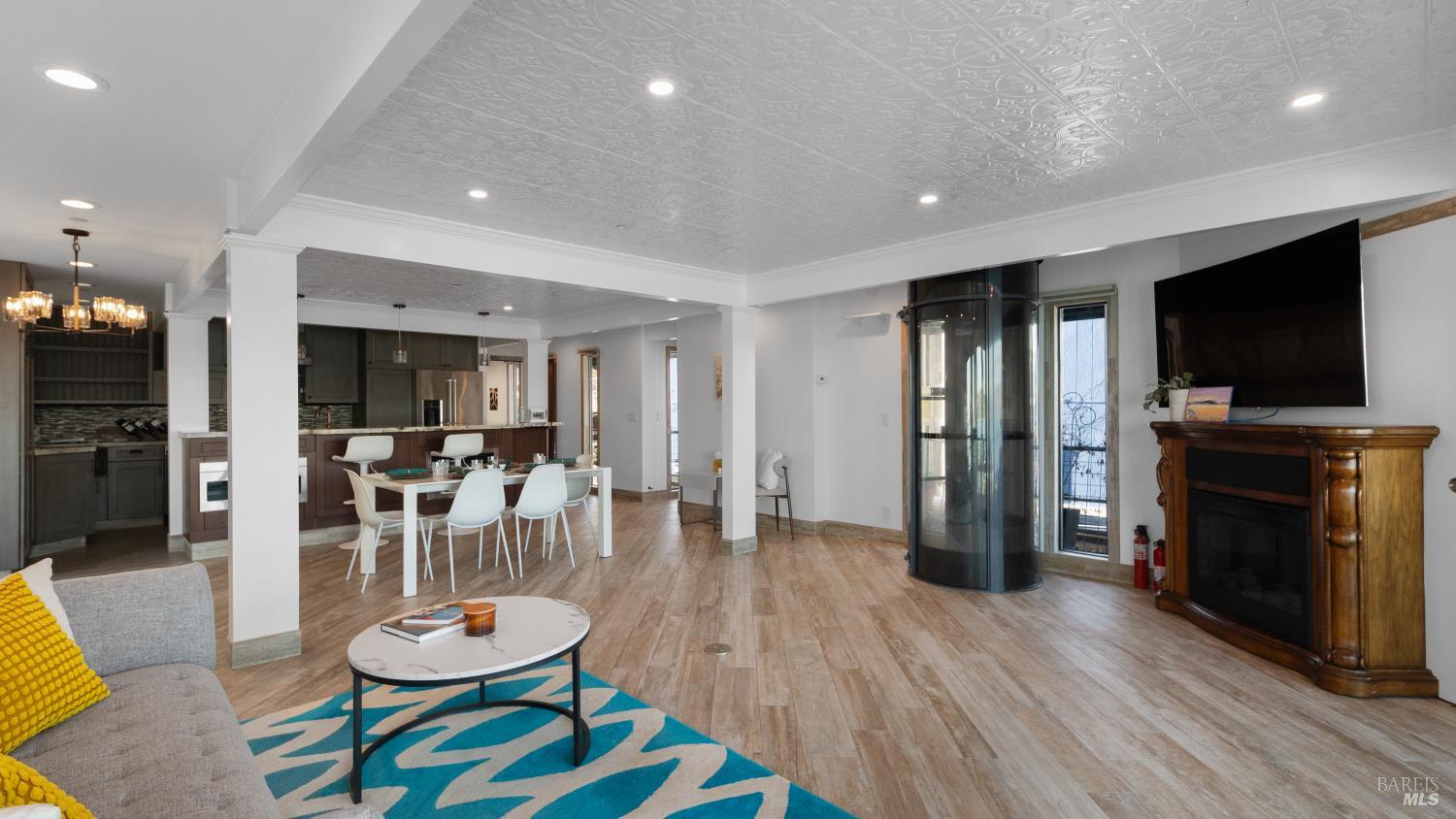 68 Issaquah Dock Sausalito, CA 94965 - Photo 18 of 81