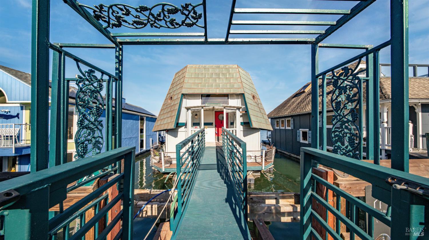 68 Issaquah Dock Sausalito, CA 94965 - Photo 27 of 81 a view of an entryway with a small yard