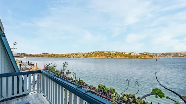 $2,800,000 | 68 Issaquah Dock, Sausalito, CA 94965