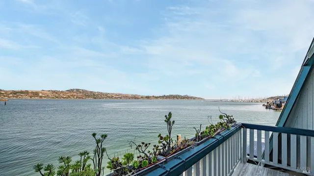 $2,800,000 | 68 Issaquah Dock, Sausalito, CA 94965