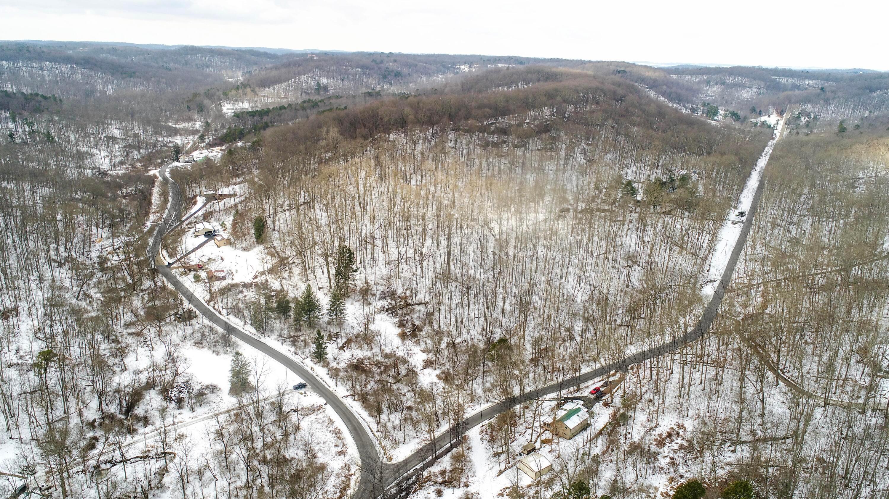910 Beck Road Southeast Lancaster, OH 43130 - Photo 2 of 9 DJI_0083