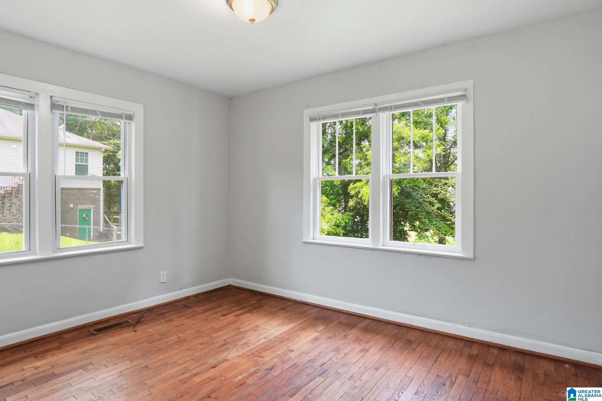 1900 14th Way Southwest Birmingham, AL 35211 - Photo 11 of 30