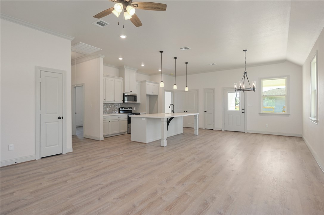 1508 Echols Street Bryan, TX 77801 - Photo 2 of 19