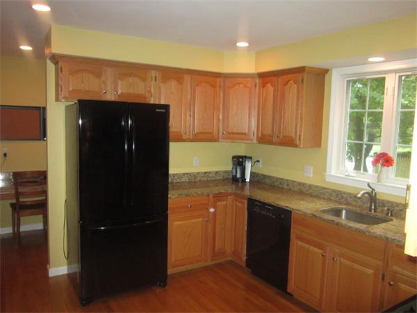 1270 Trapelo Road Waltham, MA 02451 - Photo 10 of 24