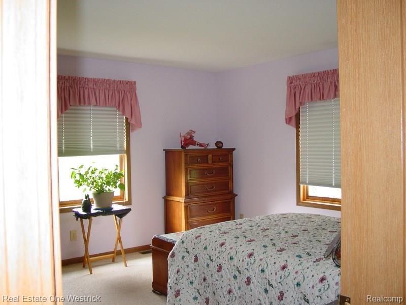 8393 Yale Road Avoca, MI 48006 - Photo 9 of 36
