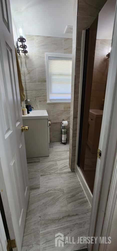 7 Stradford Road Sayreville, NJ 08859 - Photo 19 of 38