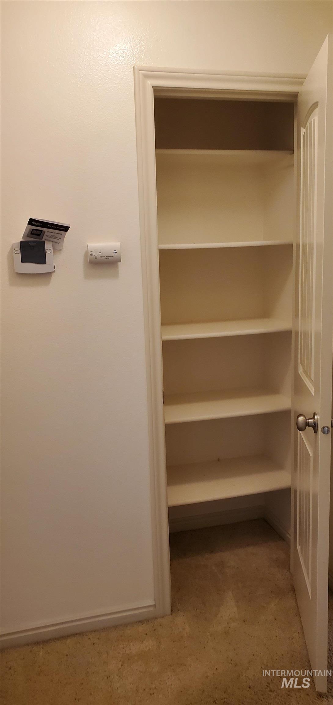 1000 North Rodeo Street Parma, ID 83660 - Photo 21 of 35 View of closet