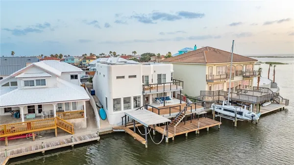 $4,900 | 13514 Port Royal Court, Corpus Christi, TX 78418
