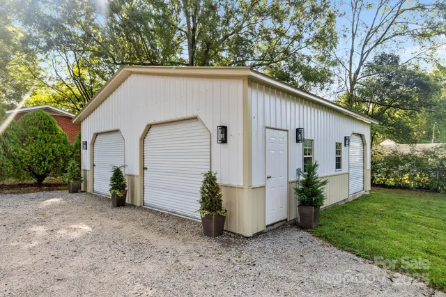 $399,000 | 622 North Elm Street, Marshville, NC 28103