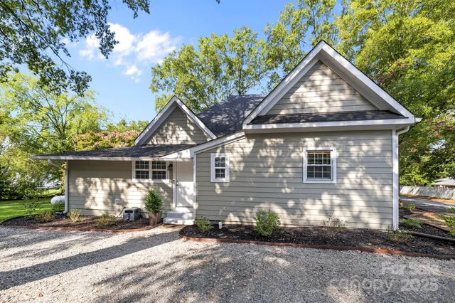 $399,000 | 622 North Elm Street, Marshville, NC 28103